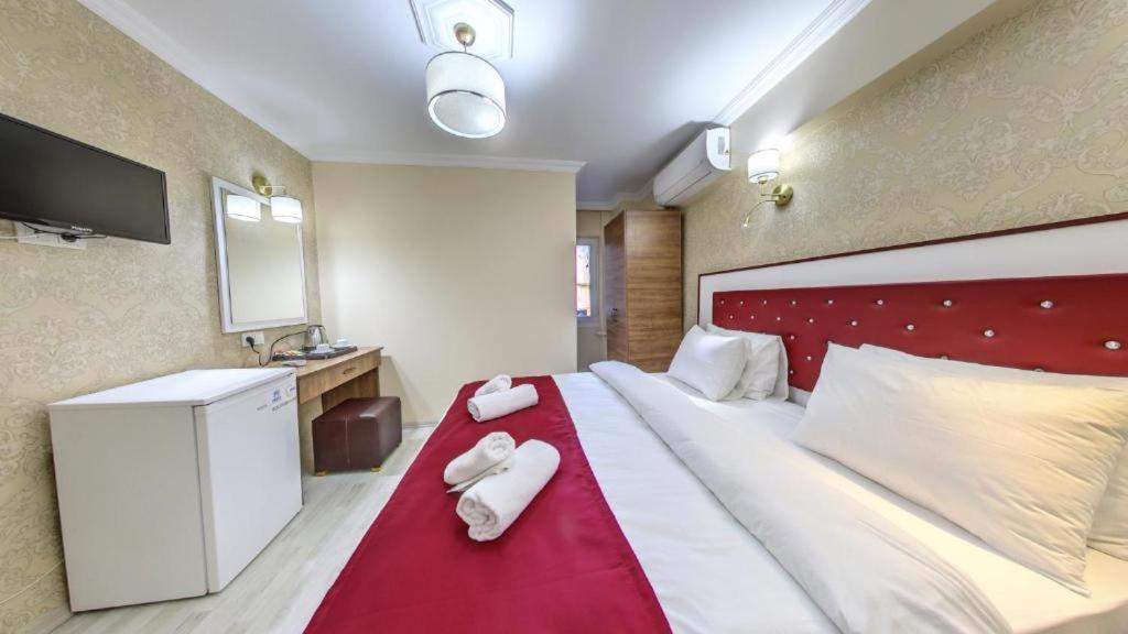Cihangir Palace Hotel Истанбул Екстериор снимка