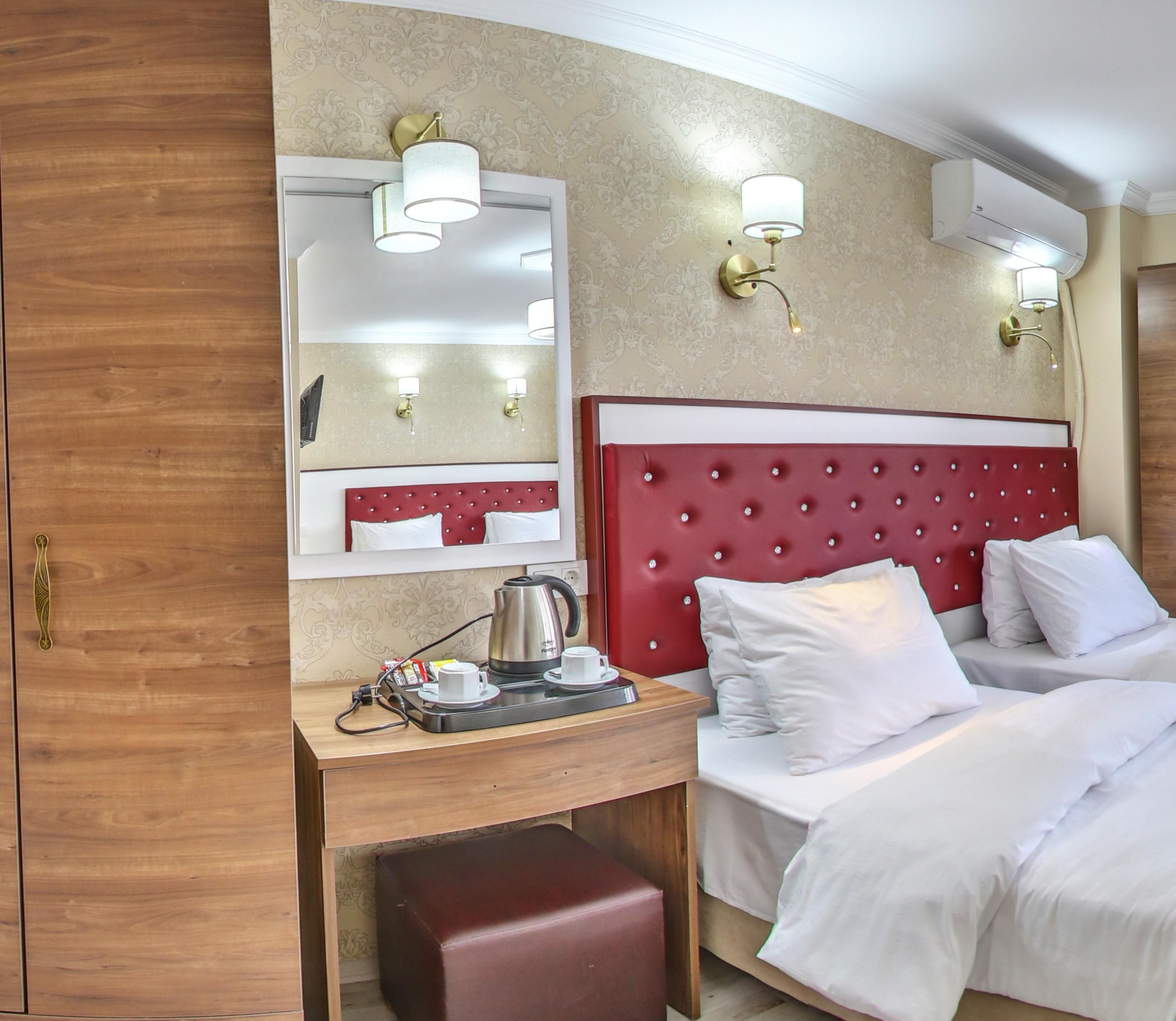 Cihangir Palace Hotel Истанбул Екстериор снимка