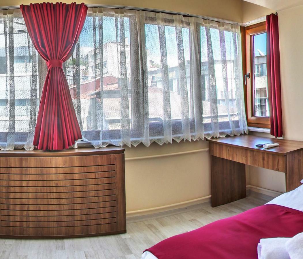 Cihangir Palace Hotel Истанбул Екстериор снимка